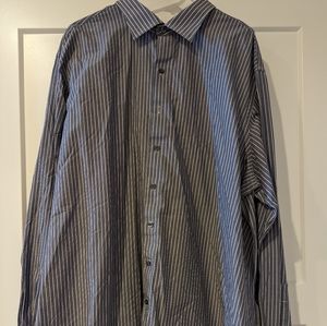 Men's button shirt